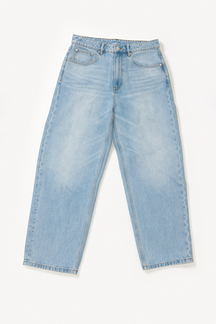 Straight Denim - Light Blue Wash, flatlay front view