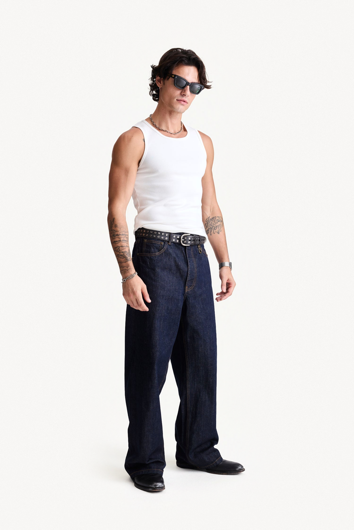 Core Singlet - White, on-body three-quarter view