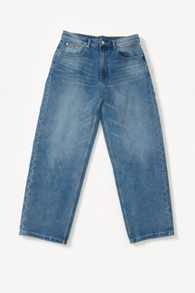 Straight Denim - Medium Blue Wash, flatlay front view